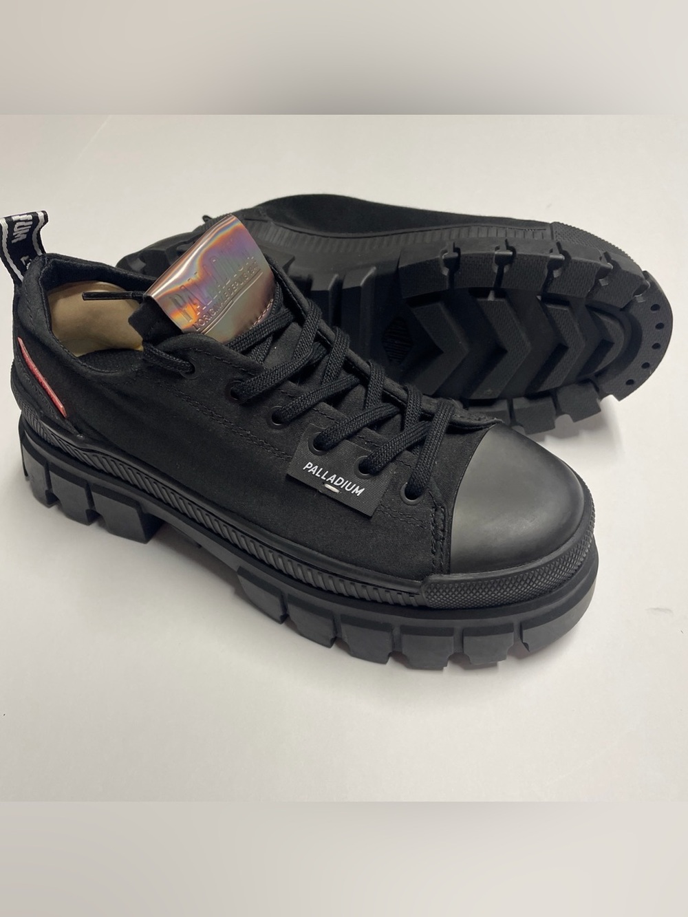 Palladium Revolt Lo Tx Black Low Fashion Sneaker Chunky. Canvas outer. Vegan.  8